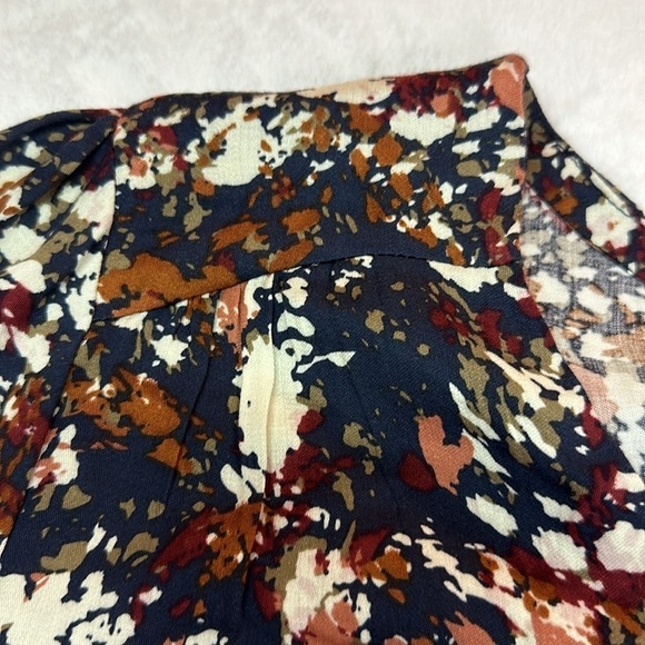 Tribal Shiela’s Home 50th Anniversary W/Frill Dk Ocean Graphic Blouse NWT M - Picture 11 of 12